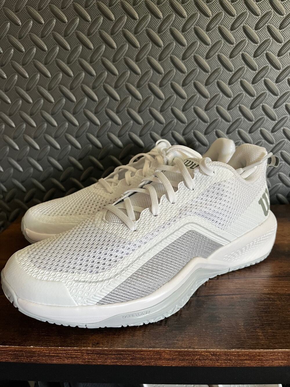 NEW Wilson Rush Pro Lite Mens Tennis White Sneakers Shoes Size 8.5 WRS333760